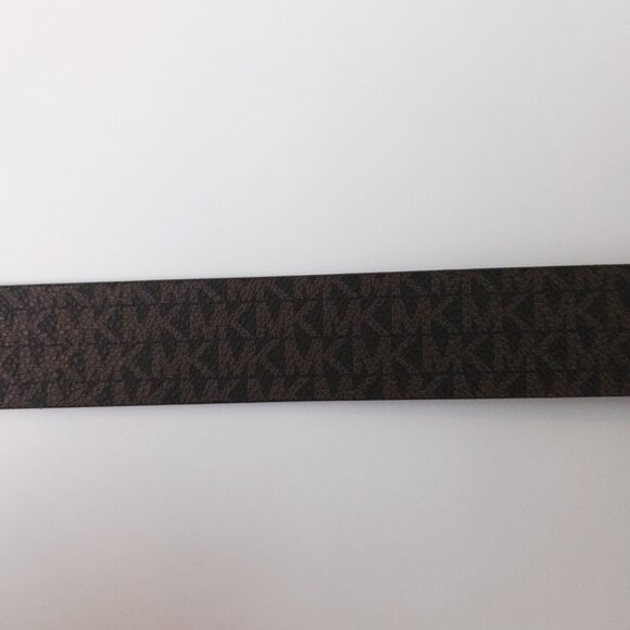 Reversible MICHAEL Michael Kors Black & Brown Belt - Silver Buckle - Picture 7 of 7